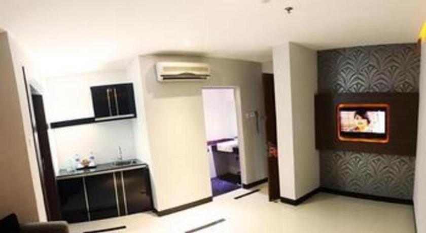 89 Hotel Batam Nagoya Exterior photo
