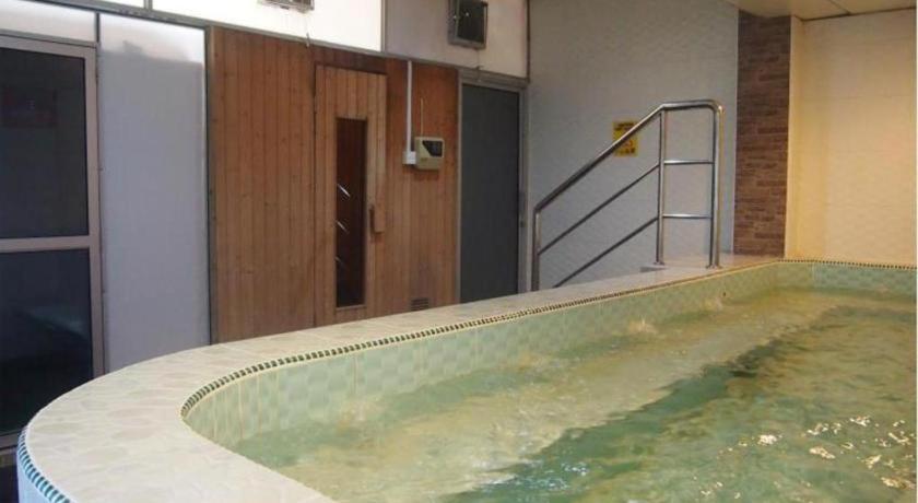 89 Hotel Batam Nagoya Exterior photo